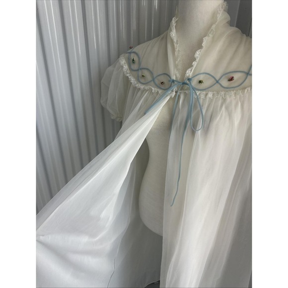 1960S Vintage Peignoir Robe Floral, Sheer Lace, Puffy Sleeves Size S/M - Picture 4 of 11